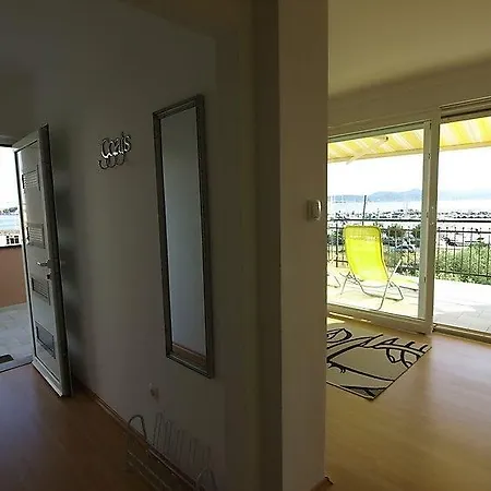 Lovre Apartment *